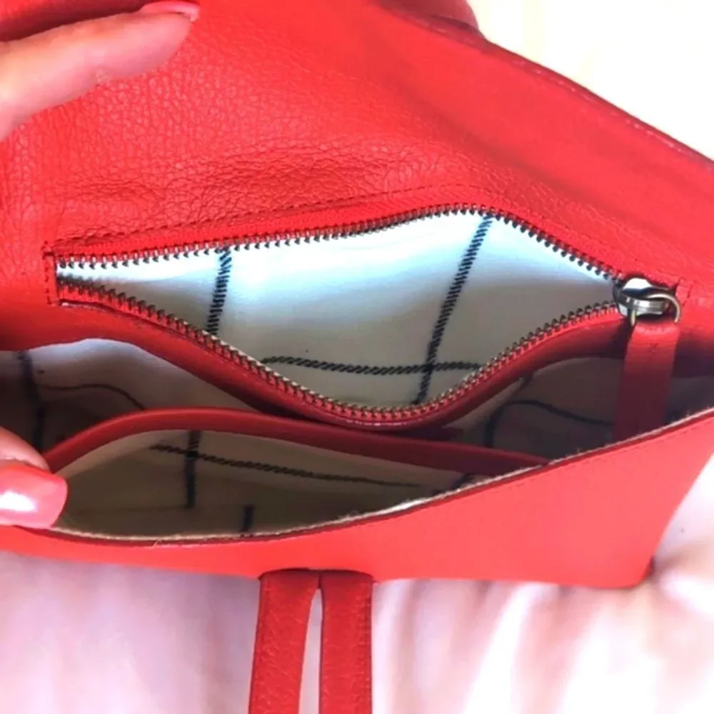 Boleo Feelin' 22 Limited Edition Wristlet-Red Pebble Leather/Crossbody Strap❤️